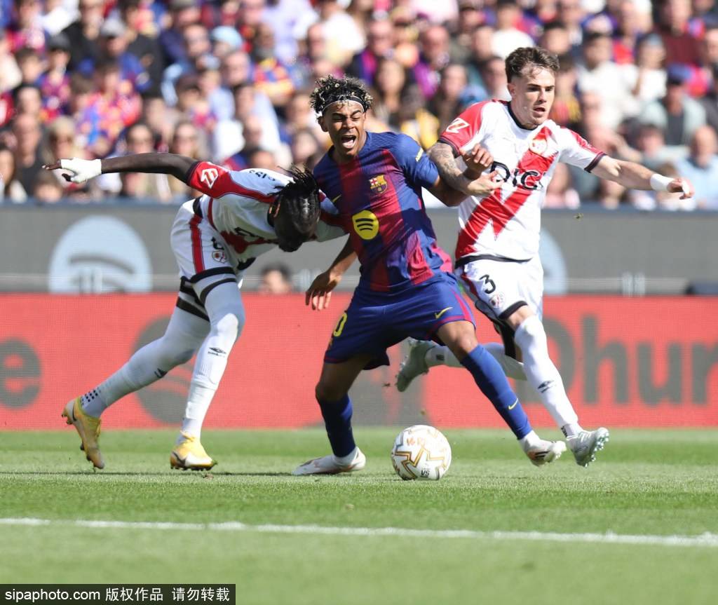 王者归来!巴萨女足2-6血洗皇马,她伤愈复出即破门,这才是真领袖!